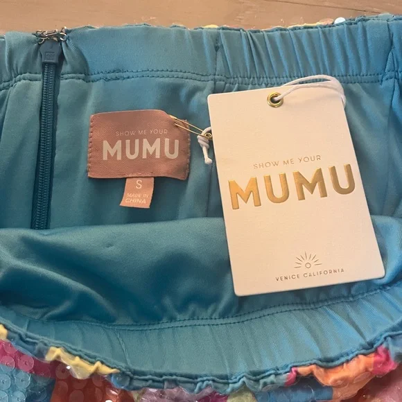 On My Way Maxi Dress in Triangle Geo
Show Me Your Mumu - Picture 2 of 4